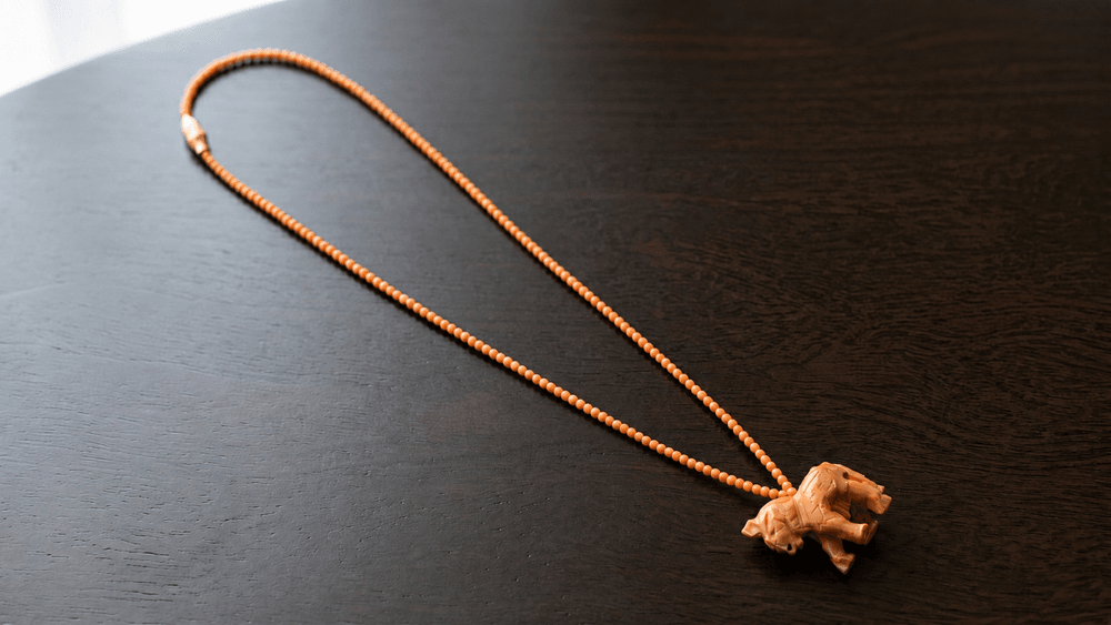 Aromatic Sandalwood Pendant Necklace thumbnail 2